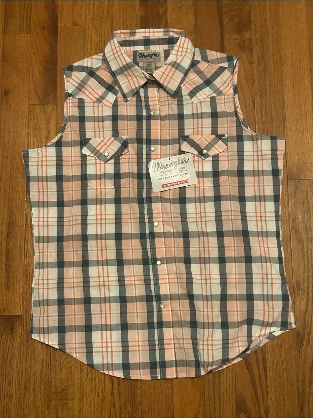 New w tags Wrangler sleeveless snap up Peach Gray White Plaid Western Shirt